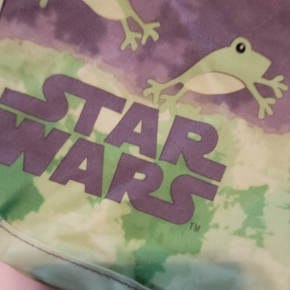 Star Wars Kids Rashguard Swim Set - Green and Gray Baby Yoda - Picture 4 of 12